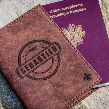 Protège-passeport personnalisé en cuir pleine fleur
