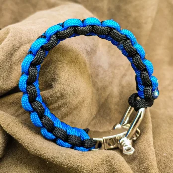 Bracelet de survie Cobra bleu/noir avec manille