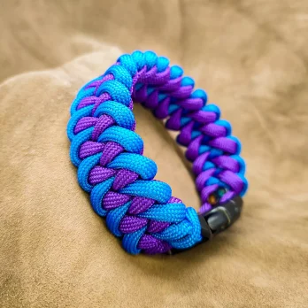 Bracelet de survie Shark Jaw Bone bleu/ultra-violet
