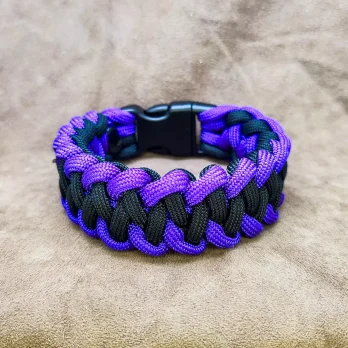 Bracelet de survie Shark Jaw noir/ultra-violet